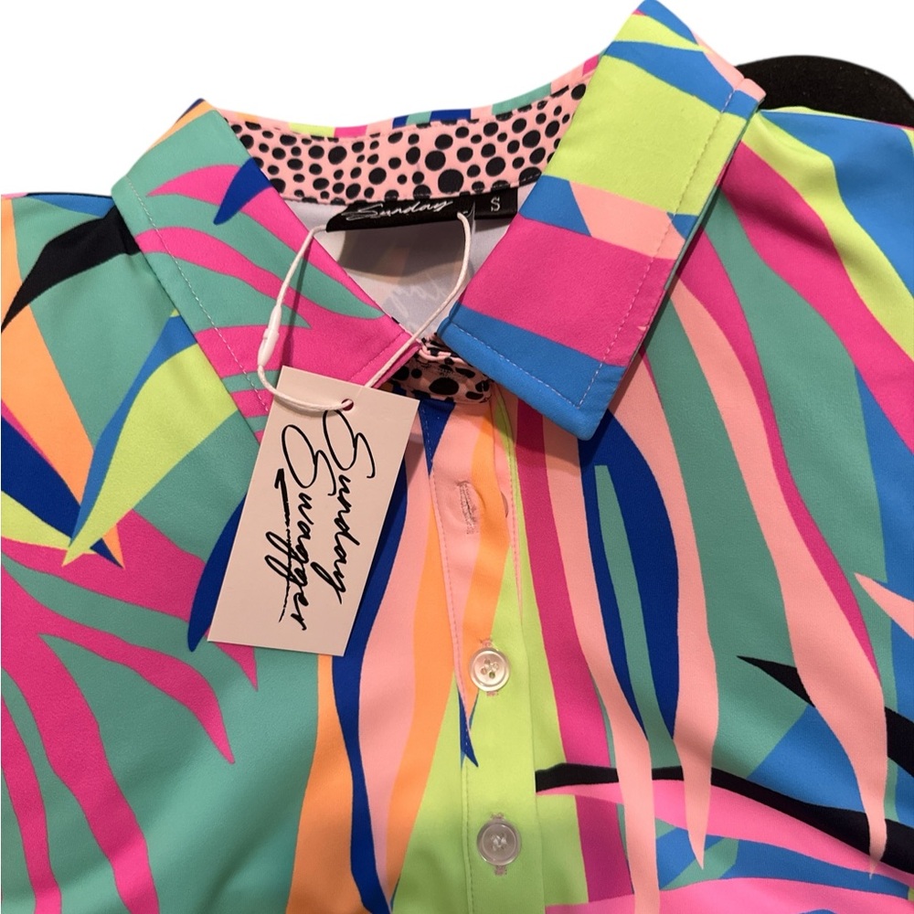 Golf Sleeveless Blouse - Picture 4 of 5